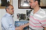 Gençlik ve Spor Bakanı Akif Çağatay Kılıç, Samsun Tekkeköy esnafını ziyaret etti.