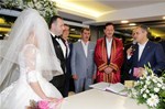 Gençlik ve Spor Bakanı Akif Çağatay Kılıç, Bulut ve Gürtaş Aileleri tarafından düzenlenen Emine Hanım ve Köksal Bey'in nikah törenine katıldı.