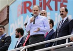 Gençlik ve Spor Bakanı Akif Çağatay Kılıç, Ak Parti Vezirköprü İlçe mitingine katıldı.