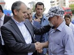Gençlik ve Spor Bakanı Akif Çağatay Kılıç, Samsun'un Atakum İlçesi'nde esnaf ziyaretinde bulundu.