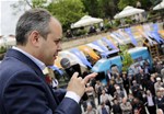 Gençlik ve Spor Bakanı Akif Çağatay Kılıç, Ak Parti Ladik İlçe mitingine katıldı.