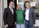 Gençlik ve Spor Bakanı Akif Çağatay Kılıç, Samsun'un Atakum İlçesi'nde esnaf ziyaretinde bulundu.