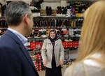 Gençlik ve Spor Bakanı Akif Çağatay Kılıç, İlyasköy Mahallesi esnafını ziyaret etti.