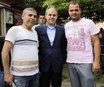Gençlik ve Spor Bakanı Akif Çağatay Kılıç, İlyasköy Mahallesi esnafını ziyaret etti.