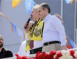 Gençlik ve Spor Bakanı Akif Çağatay Kılıç, Ak Parti Terme İlçe mitingine katıldı.