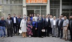 Gençlik ve Spor Bakanı Akif Çağatay Kılıç, Ak Parti Ondokuzmayıs İlçe Başkanlığı'nı ziyaret etti.