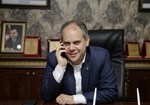 Gençlik ve Spor Bakanı Akif Çağatay Kılıç, Avrupa Şampiyonu olan milli sporcu  Rıza Kayaalp'i telefonla arayarak tebrik etti.