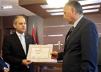 Gençlik ve Spor Bakanı Akif Çağatay Kılıç, Samsun Adalet Sarayı İl Seçim Kurulu'nda düzenlenen törenle 25. Dönem Ak Parti Samsun Milletvekili mazbatasını teslim aldı.