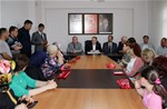 Gençlik ve Spor Bakanı Akif Çağatay Kılıç, Ak Parti Alaçam İlçe Başkanlığı'nı ziyaret etti.