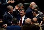Başbakan Ahmet Davutoğlu ile Gençlik ve Spor Bakanı Akif Çağatay Kılıç, Ak Parti grup toplantısına katıldı.