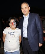 Gençlik ve Spor Bakanı Akif Çağatay Kılıç, Samsun Büyükşehir Belediyesi Sanat Merkezi'nde yetim çocuklar için düzenlenen iftar yemeğine katıldı.
