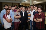 Gençlik ve Spor Bakanı Akif Çağatay Kılıç, KYK Tahsin Banguoğlu Öğrenci Yurdu'nda düzenlenen iftar yemeği programına katıldı.