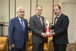 Gençlik ve Spor Bakanı Akif Çağatay Kılıç, Edirne Valisi Dursun Ali Şahin ve Edirne Belediye Başkanı Recep Gürkan’ı kabul etti.
