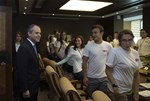 Gençlik ve Spor Bakanı Akif Çağatay Kılıç, “Kültürünü Yaşatan Şehirler Kültürünü Yaşayan Gençler Projesi'' kapsamında Amerika'dan ülkemize gelen gençleri makamında kabul etti.