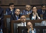Başbakan Ahmet Davutoğlu ile Gençlik ve Spor Bakanı Akif Çağatay Kılıç, AK Parti TBMM Grup toplantısına katıldı.