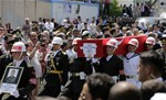 Başbakan Ahmet Davutoğlu ile Gençlik ve Spor Bakanı Akif Çağatay Kılıç, Şehit Piyade Onbaşı Hamza Yıldırım'ın Kocatepe Camii'nde düzenlenen cenaze törenine katıldı.