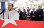 Gençlik ve Spor Bakanı Akif Çağatay Kılıç, trafik kazası sonucu hayatını kaybeden Piyade Uzman Onbaşı Orçun Yılmaz’ın cenaze törenine katıldı.