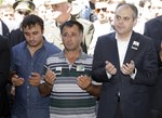 Gençlik ve Spor Bakanı Akif Çağatay Kılıç, trafik kazası sonucu hayatını kaybeden Piyade Uzman Onbaşı Orçun Yılmaz’ın cenaze törenine katıldı.