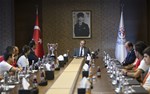 Gençlik ve Spor Akif Çağatay Kılıç, İngiltere’de düzenlenen Avrupa Şampiyonası’nda birinci olan Görme Engelliler A Milli Futbol Takımı’nı makamında kabul etti.