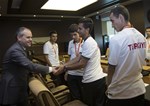 Gençlik ve Spor Akif Çağatay Kılıç, İngiltere’de düzenlenen Avrupa Şampiyonası’nda birinci olan Görme Engelliler A Milli Futbol Takımı’nı makamında kabul etti.