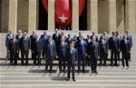 Başbakan Ahmet Davutoğlu ile Bakanlar Kurulu Anıtkabir Ziyareti gerçekleştirdi.