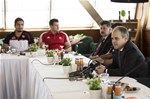 Gençlik ve Spor Bakanı Akif Çağatay Kılıç, Güreş A Milli Takımları'nı Gençlik ve Spor Bakanlığı merkez binasında kabul etti.