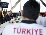 Gençlik ve Spor Bakanı Akif Çağatay Kılıç, Güreş A Milli Takımları'nı Gençlik ve Spor Bakanlığı merkez binasında kabul etti.