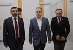 Gençlik ve Spor Bakanı Akif Çağatay Kılıç, Samsun'un Kavak İlçesi'nde yapımı tamamlanan kapalı spor salonunda inceleme yaptı.