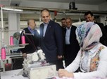 Gençlik ve Spor Bakanı Akif Çağatay Kılıç, Samsun'un Çarşamba İlçesi'nde konfeksiyon atölyesini ziyaret etti.