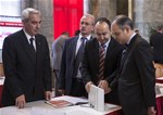 Gençlik ve Spor Bakanı Akif Çağatay Kılıç, TBMM'de 26. Dönem milletvekili kayıt işlemlerini tamamladı.