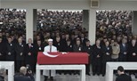 Gençlik ve Spor Bakanı Akif Çağatay, Şehit Astsubay Üstçavuş Erdem Ertan'ın Cenaze Törenine katıldı.