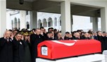 Gençlik ve Spor Bakanı Akif Çağatay, Şehit Astsubay Üstçavuş Erdem Ertan'ın Cenaze Törenine katıldı.