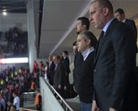 Gençlik ve Spor Bakanı Akif Çağatay Kılıç, 2017 FIBA Kadınlar Avrupa Şampiyonası Grup Elemeleri'nin ilk maçında karşı karşıya gelen Türkiye A Milli Kadın Basketbol Takımı ile İsrail maçını izledi.
