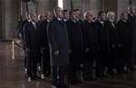Başbakan Ahmet Davutoğlu ve Bakanlar Kurulu Üyeleri Anıtkabir'i ziyaret etti.