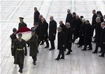 Başbakan Ahmet Davutoğlu ve Bakanlar Kurulu Üyeleri Anıtkabir'i ziyaret etti.