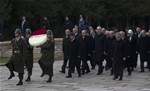 Başbakan Ahmet Davutoğlu ve Bakanlar Kurulu Üyeleri Anıtkabir'i ziyaret etti.