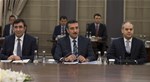 64. hükümetin ilk Bakanlar Kurulu, Başbakan Ahmet Davutoğlu başkanlığında Çankaya Köşkü'nde toplandı.
