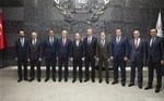 Gençlik ve Spor Bakanı Akif Çağatay Kılıç, Müstakil Sanayici ve İşadamları Derneği (MÜSİAD) Heyeti makamında kabul etti.