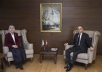 Gençlik ve Spor Bakanı Akif Çağatay Kılıç, AK Parti Balıkesir Milletvekili Sema Kırcı'yı makamında kabul etti.