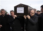 Gençlik ve Spor Bakanı Akif Çağatay Kılıç'ın vefat eden babaannesi Leman Kılıç, Samsun'da aile kabristanında toprağa verildi.