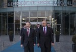 Gençlik ve Spor Bakanı Akif Çağatay Kılıç, temaslarda bulunmak için Ankara'ya gelen KKTC Maliye Bakanı Birikim Özgür'le bir araya geldi.