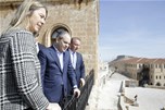 Bakan Çağatay Kılıç, Tarihi Valilik Binasını ziyaret etti.