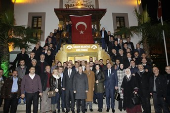 Bakan Çağatay Kılıç, Samsun'daki Mahalle Başkanları ile Acem Tekkesi'nde bir araya geldi.