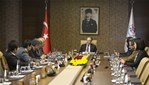 Gençlik ve Spor Bakanı Akif Çağatay Kılıç, Türkiye Yeşilay Cemiyeti yönetim kurulu üyelerini makamında kabul etti.