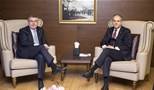 Gençlik ve Spor Bakanı Akif Çağatay Kılıç, Uluslararası Olimpiyat Komitesi Başkanı Thomas Bach'ı makamında kabul etti.