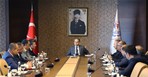 Bakan Çağatay Kılıç'ın Samsun Spor Yönetimi'ni makamında kabul etti..