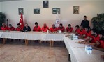 Gençlik ve Spor Bakanı Akif Çağatay Kılıç, Özbekistan'da yapılacak Dünya Şampiyonası'na gidecek güreş milli takımını kamp yaptıkları Elmadağ Kamp Eğitim Merkezi'nde ziyaret etti.